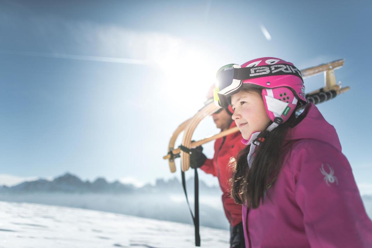 Nice Living Neue- Moderne Apartments Im Herzen Von Brixen - Kostenlose Brixencard - Ideal Fuer Familien, Paare, Geschaeftsreisende Und Allen Urlaubs Hungrigen Luaran gambar