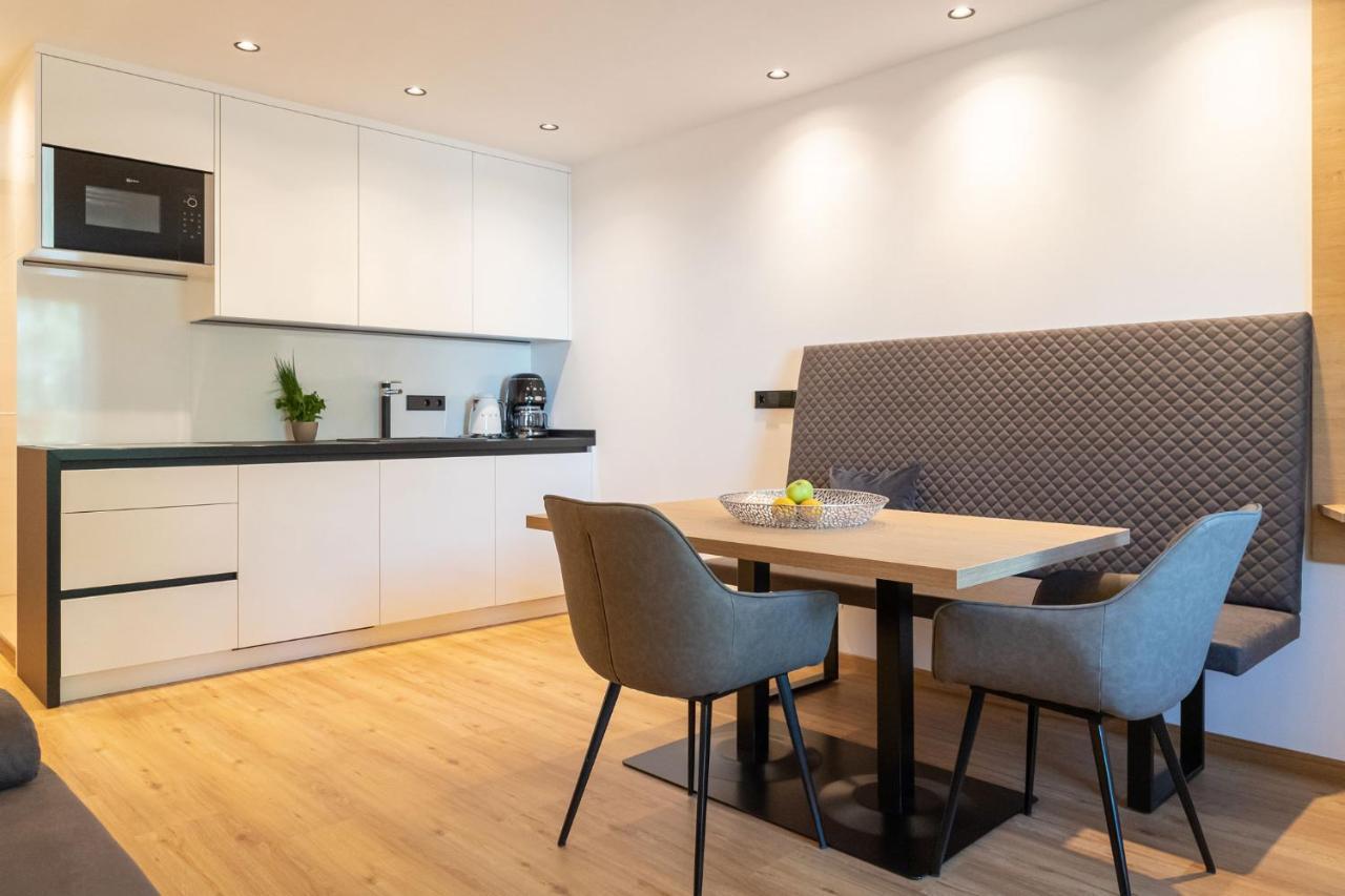 Nice Living Neue- Moderne Apartments Im Herzen Von Brixen - Kostenlose Brixencard - Ideal Fuer Familien, Paare, Geschaeftsreisende Und Allen Urlaubs Hungrigen Luaran gambar