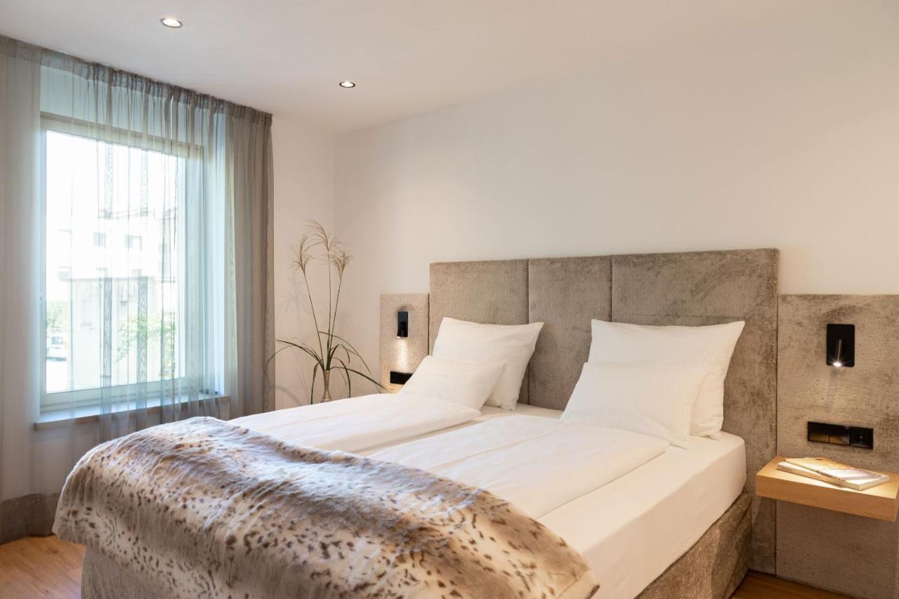 Nice Living Neue- Moderne Apartments Im Herzen Von Brixen - Kostenlose Brixencard - Ideal Fuer Familien, Paare, Geschaeftsreisende Und Allen Urlaubs Hungrigen Luaran gambar