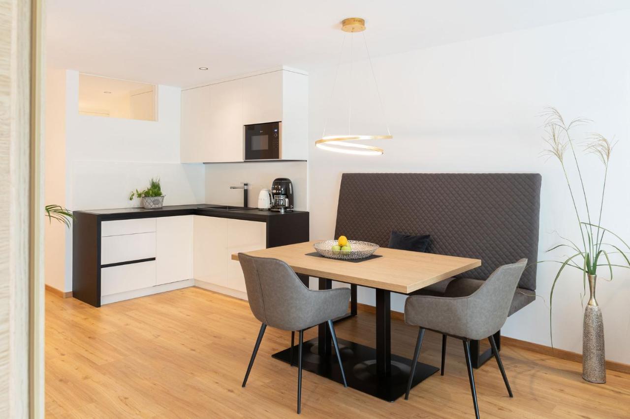 Nice Living Neue- Moderne Apartments Im Herzen Von Brixen - Kostenlose Brixencard - Ideal Fuer Familien, Paare, Geschaeftsreisende Und Allen Urlaubs Hungrigen Luaran gambar